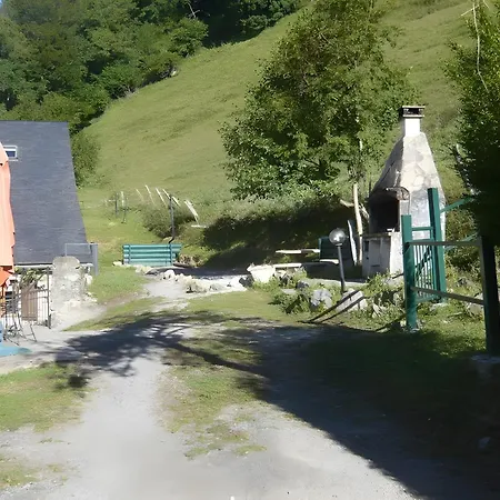 Les Trois Maisons -