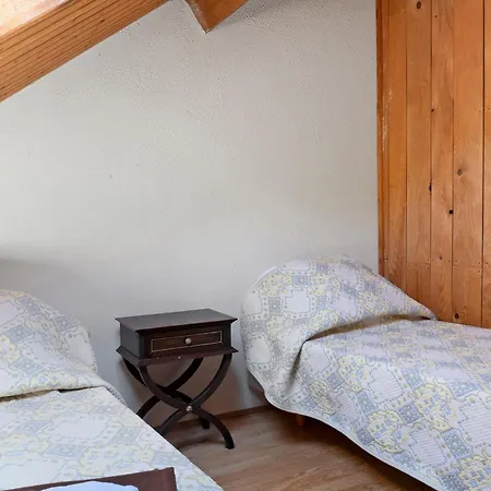 بيت للعطل Les Trois Maisons - *