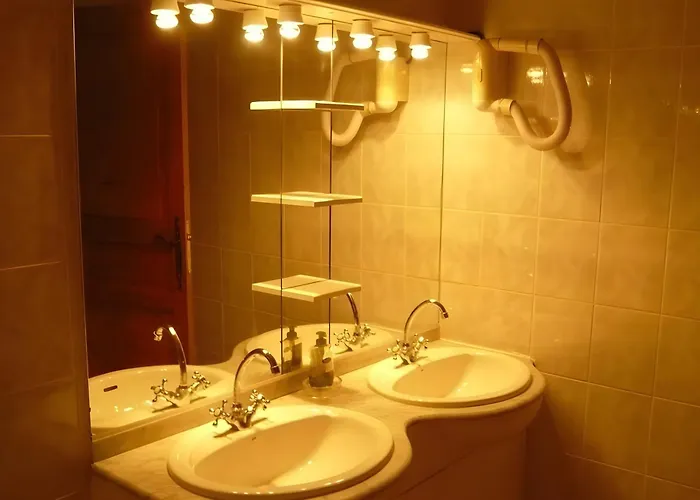 Les Trois Maisons - Tatil Evi *